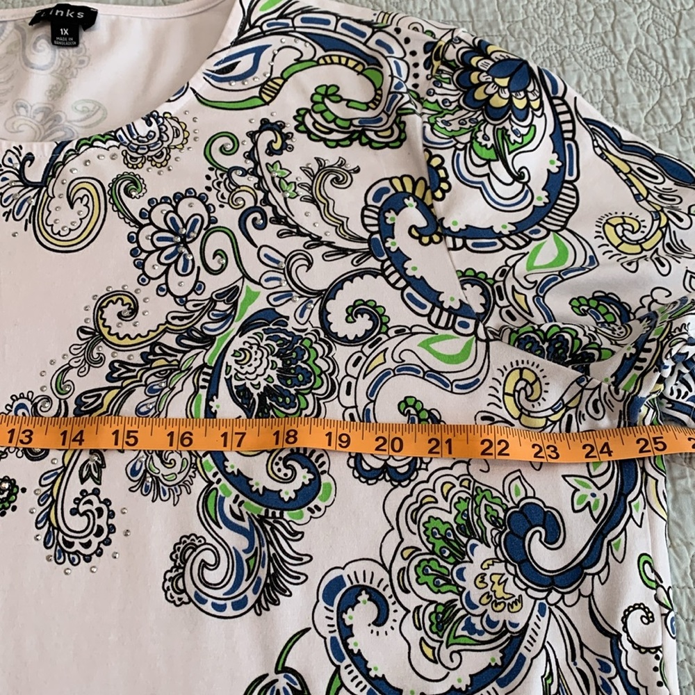 Links White Paisley & Silver T-Shirt - 1X - Picture 6 of 12